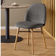 Nøra Mirae eetkamerstoel | naturel oak onderstel | stof Danny - donkergrijs