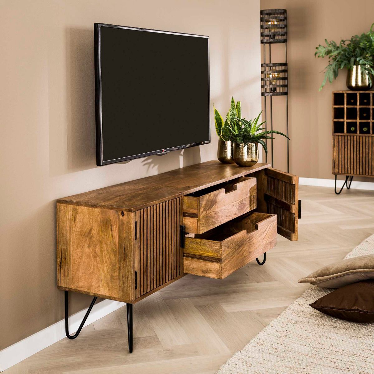 Precies Negen beeld Odila tv-meubel mangohout 135cm van het woonmerk Fraaai