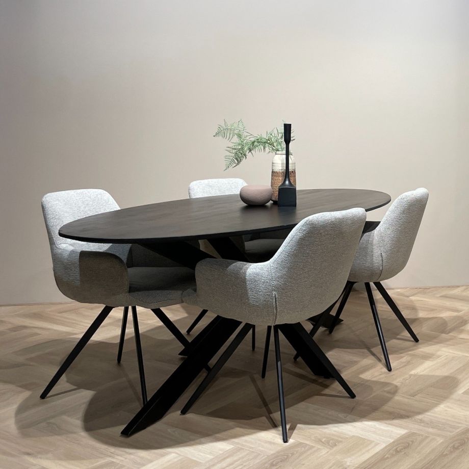 Livingfurn Oslo eettafel ovaal zwart