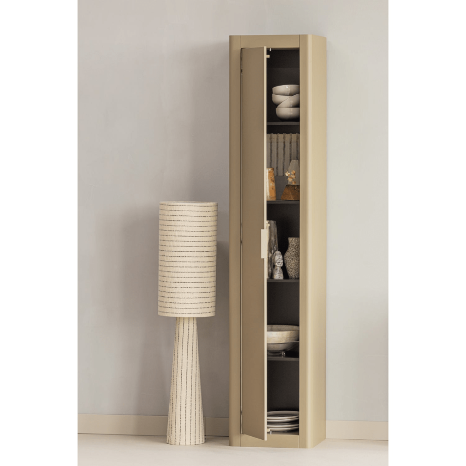 Woood Gunnar smalle hoge wandkast grenen