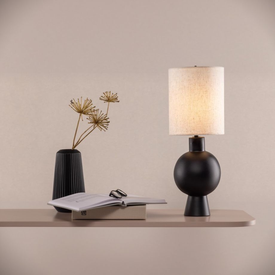 Svea Niva ronde tafellamp - beige