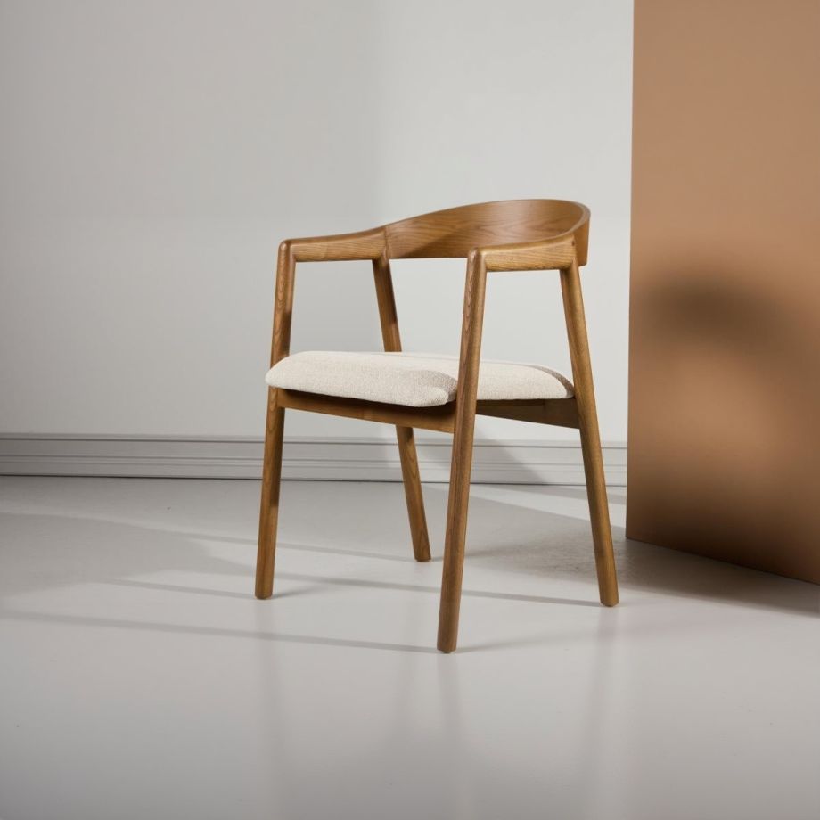 Svea Dupont eetkamerstoel - essenhout en stof