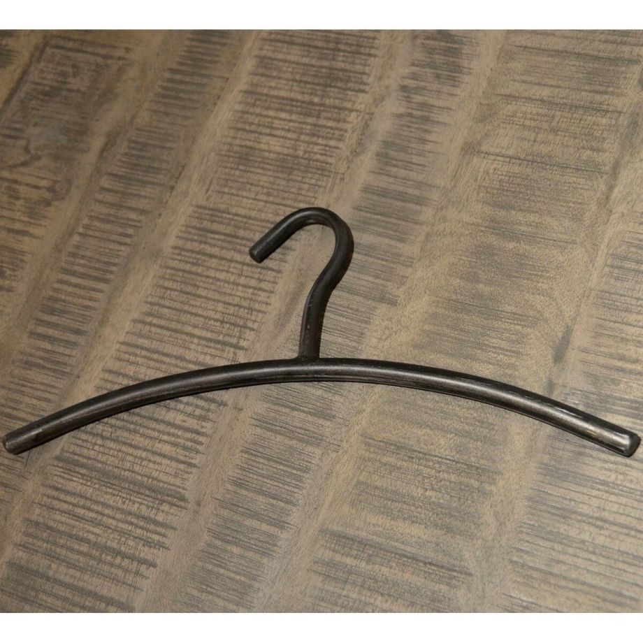 Tube kledinghanger zwart van het woonmerk Fraaai