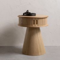 Karri nachtkastje rond hout - naturel