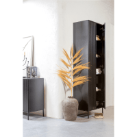 New Gravure hoge kast met lade grenen zwart van het woonmerk WOOOD