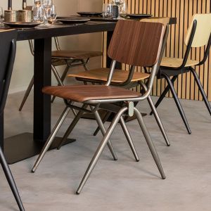 Solid schoolstoel stapelstoel hout