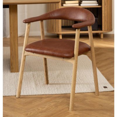 Nøra Lykke armstoel | naturel oak onderstel | PU retro - cognac