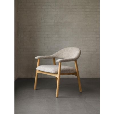 Nøra Rubio fauteuil | eikenfineer onderstel | stof Monza - beige