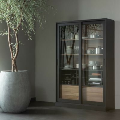 Vitrinekast James noten zwart 